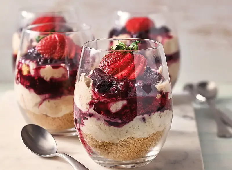 summer favourites  - chocolate berry cups
